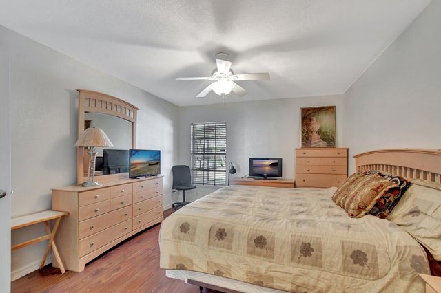 9214 Flynn Circle 6, Boca Raton, FL 33496