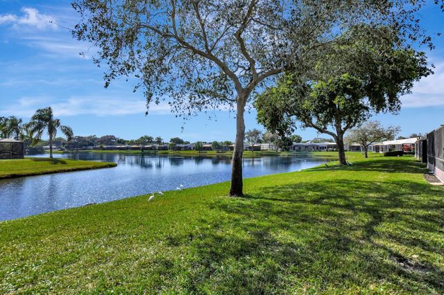 9214 Flynn Circle 6, Boca Raton, FL 33496
