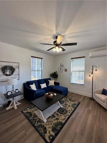 851 S One Mile Road, Fayetteville, AR 72704