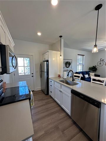 851 S One Mile Road, Fayetteville, AR 72704