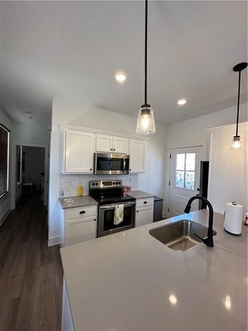 851 S One Mile Road, Fayetteville, AR 72704