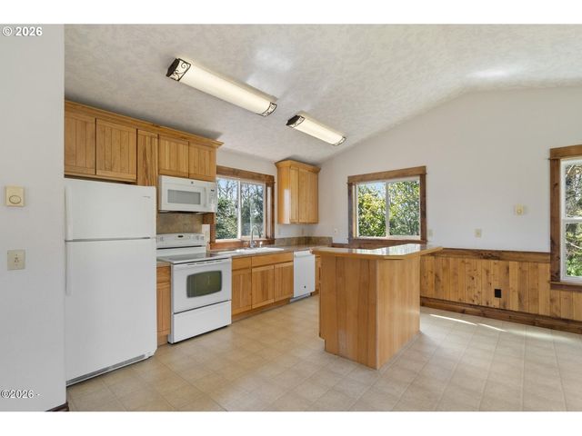 1025 WILSON RIVER Loop, Tillamook, OR 97141