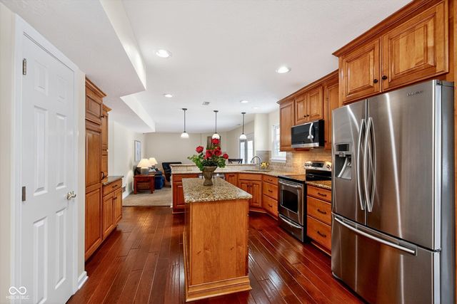 5184 Lake Point Drive, Carmel, IN 46033