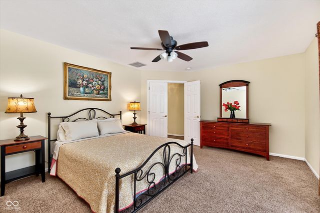 5184 Lake Point Drive, Carmel, IN 46033