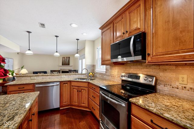 5184 Lake Point Drive, Carmel, IN 46033