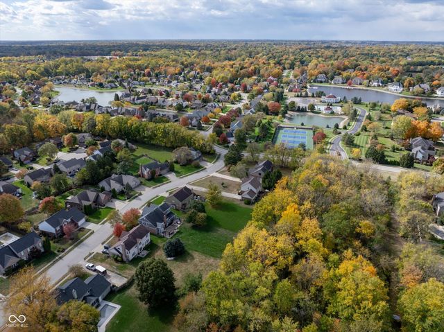 5184 Lake Point Drive, Carmel, IN 46033