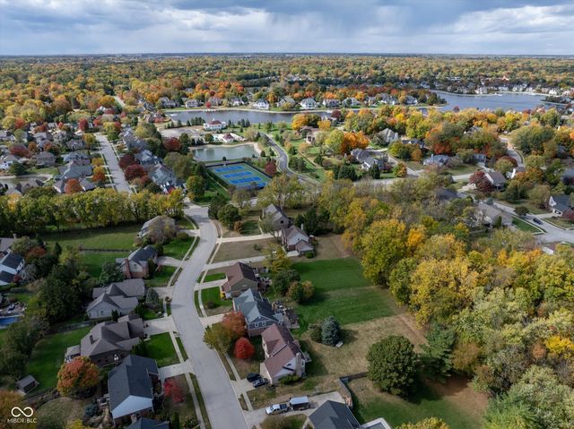 5184 Lake Point Drive, Carmel, IN 46033