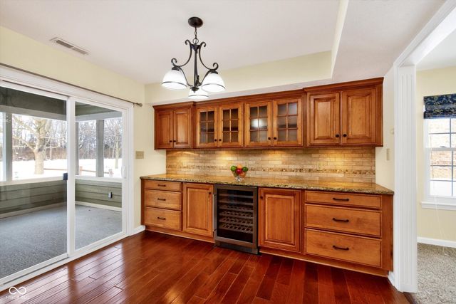 5184 Lake Point Drive, Carmel, IN 46033