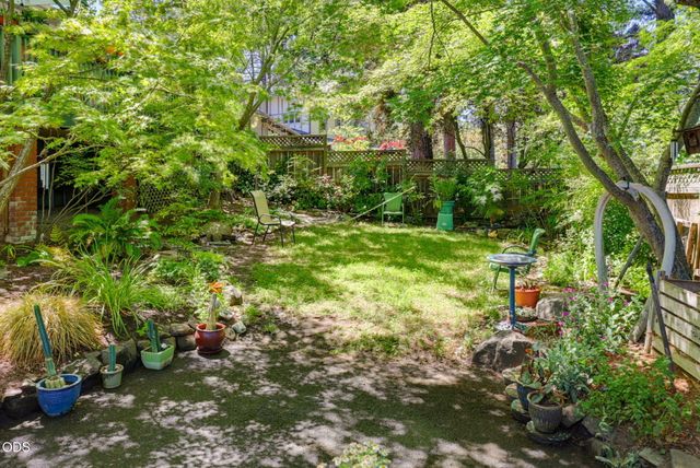 1365 Ponderosa Drive, Ashland, OR 97520