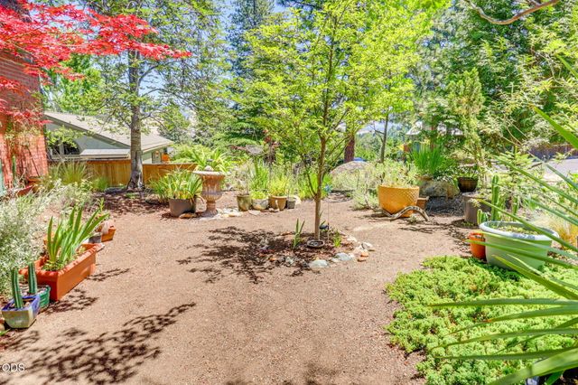 1365 Ponderosa Drive, Ashland, OR 97520