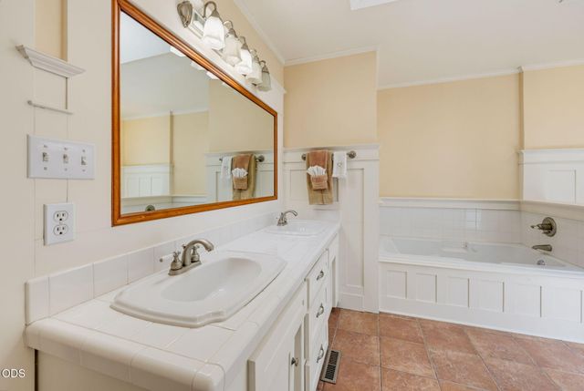 1365 Ponderosa Drive, Ashland, OR 97520