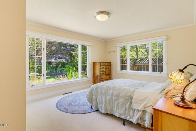 1365 Ponderosa Drive, Ashland, OR 97520
