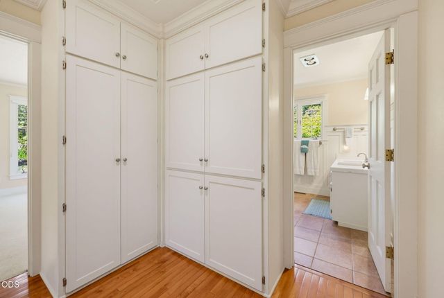 1365 Ponderosa Drive, Ashland, OR 97520
