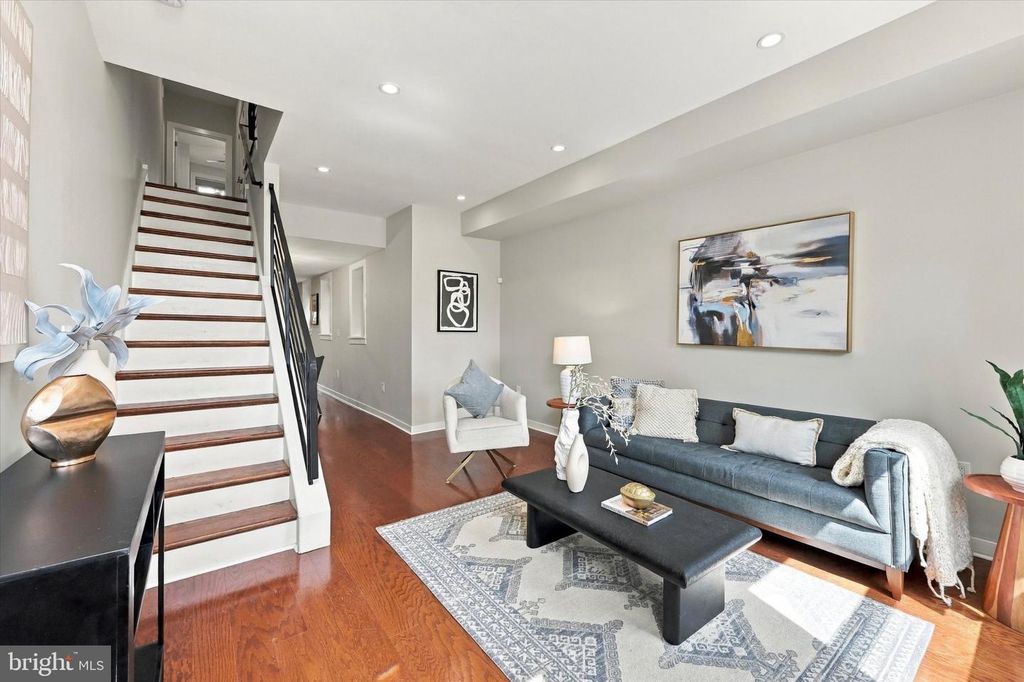 1813 WYLIE ST, PHILADELPHIA, PA 19130 — photo 2
