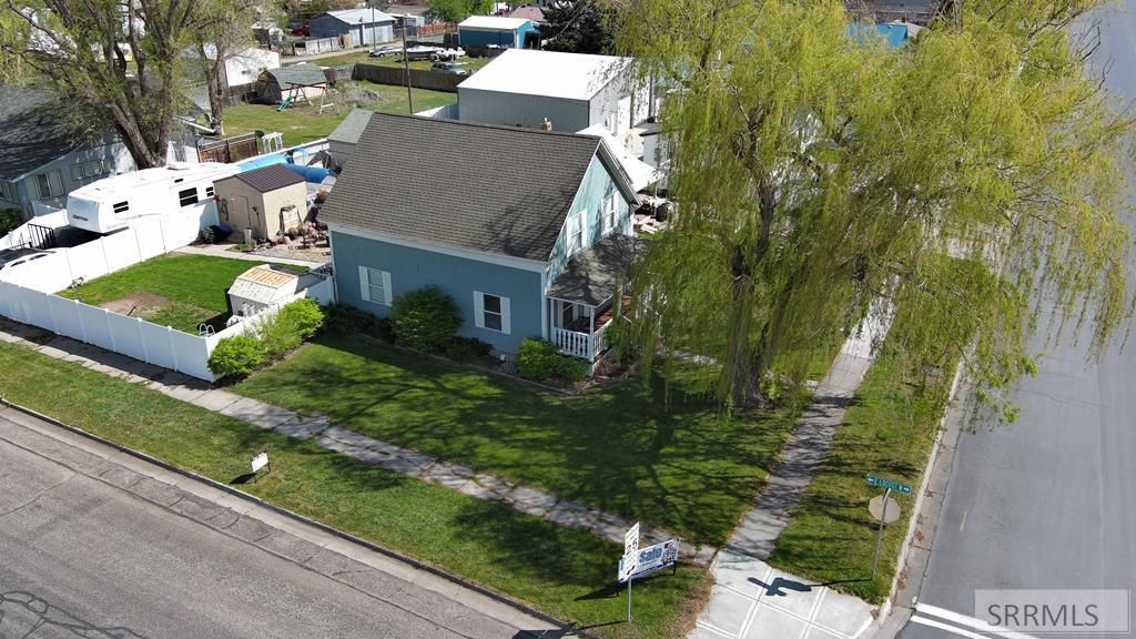 Image 32 of property listing at 305 S Park Avenue, Shelley, ID 83274
