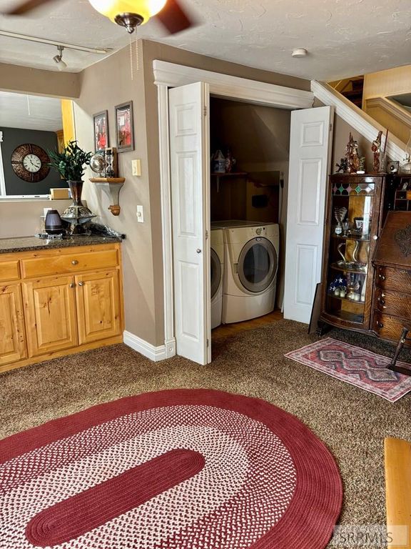 Image 6 of property listing at 305 S Park Avenue, Shelley, ID 83274