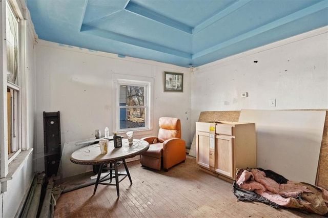 549 Blue Ridge Boulevard, Kansas City, MO 64125