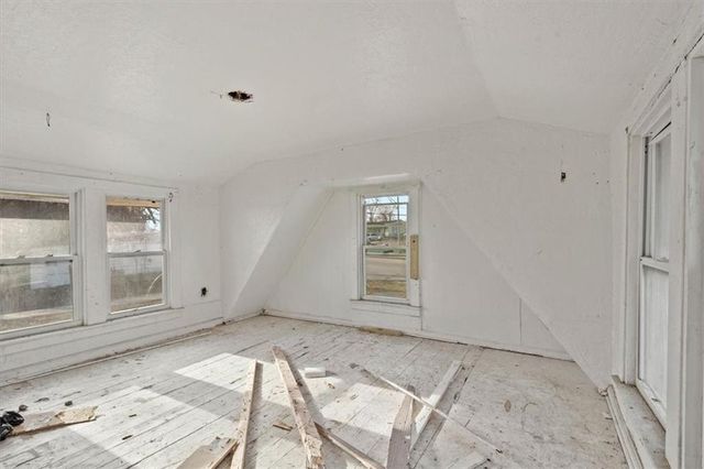 549 Blue Ridge Boulevard, Kansas City, MO 64125