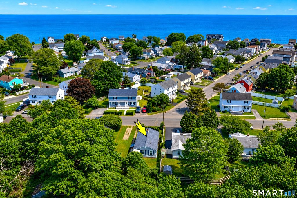 92 Elaine Road, Milford, CT 06460