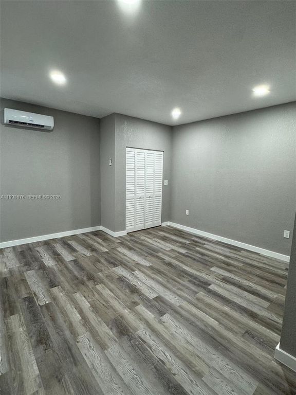 12754 SW 209th Ln -, Miami, FL 33177