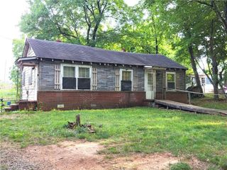 109 S Avondale Road, Lexington, NC 27292