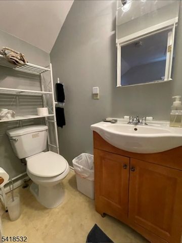 202 Beers St, Lopatcong Twp., NJ 08865