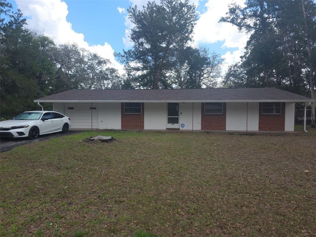 220 MONROE AVENUE, Brooksville, FL 34604