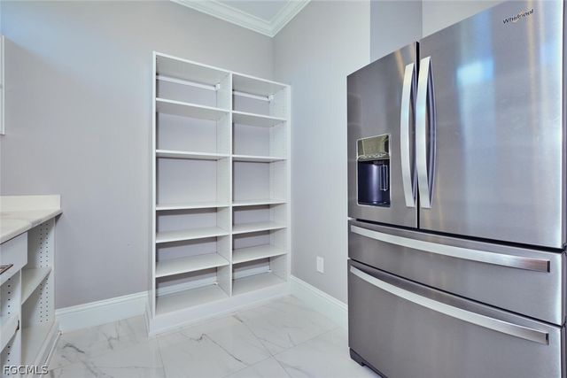 3309 SW 2nd LN, Cape Coral, FL 33991