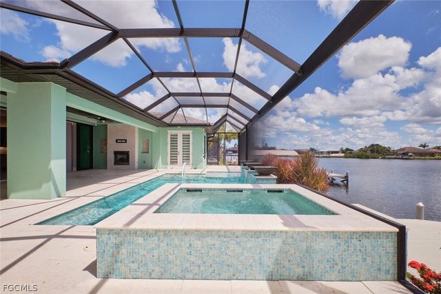 3309 SW 2nd LN, Cape Coral, FL 33991