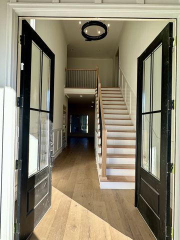 5541 Sinclair St, Murfreesboro, TN 37127