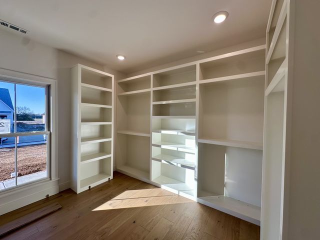 5541 Sinclair St, Murfreesboro, TN 37127