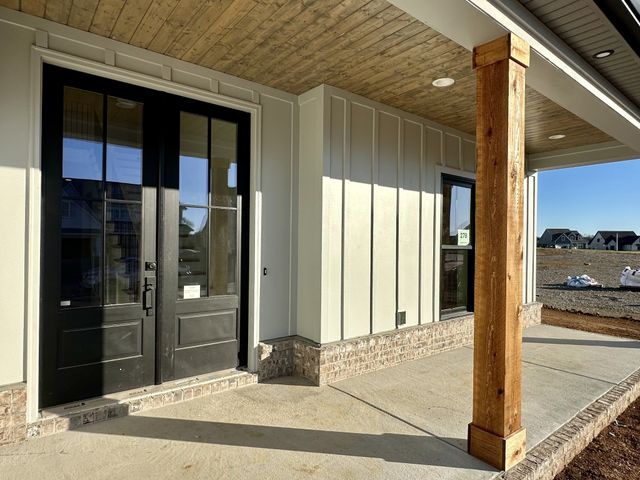 5541 Sinclair St, Murfreesboro, TN 37127