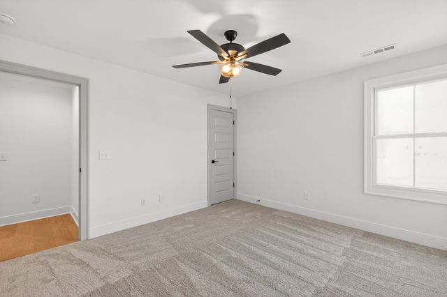 5541 Sinclair St, Murfreesboro, TN 37127