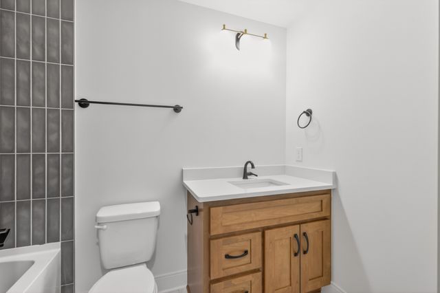 5541 Sinclair St, Murfreesboro, TN 37127