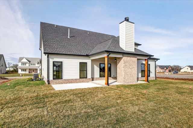 5541 Sinclair St, Murfreesboro, TN 37127