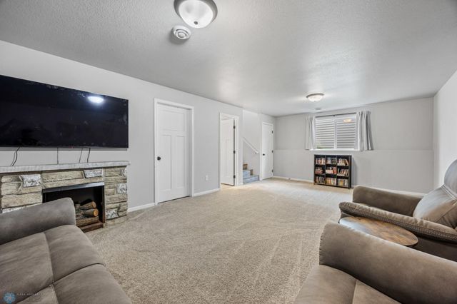 2137 11th Street W, West Fargo, ND 58078