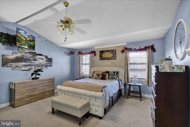 1005 PARKWAY DR, Reading, PA 19605