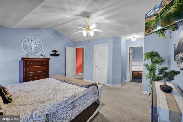 1005 PARKWAY DR, Reading, PA 19605