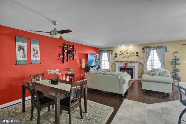 1005 PARKWAY DR, Reading, PA 19605