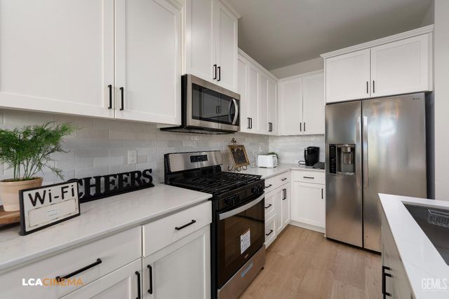 8614 Avon Street, Bakersfield, CA 93314