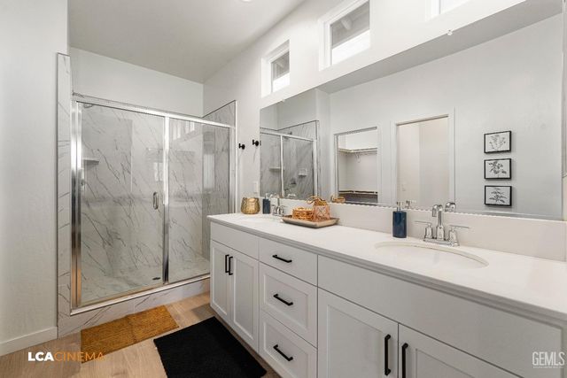 8614 Avon Street, Bakersfield, CA 93314