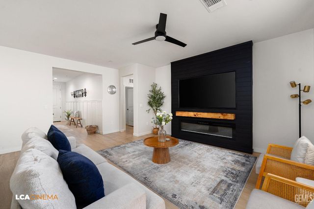 8614 Avon Street, Bakersfield, CA 93314