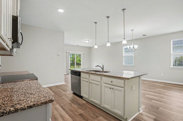 558 Hay Hill Ln., Myrtle Beach, SC 29579
