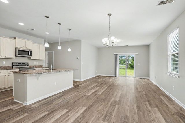 558 Hay Hill Ln., Myrtle Beach, SC 29579