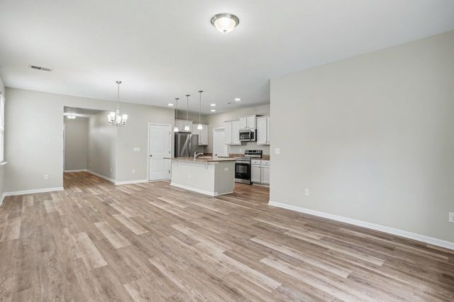 558 Hay Hill Ln., Myrtle Beach, SC 29579