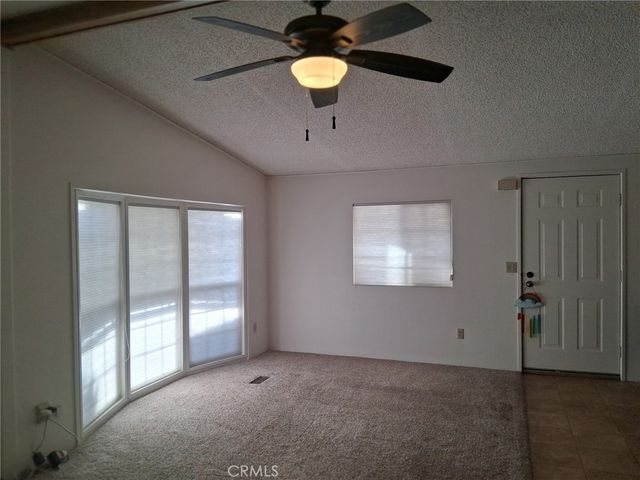 24600 Mountain Avenue 92, Hemet, CA 92544