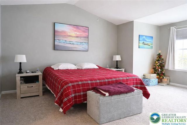 560 Gray Feather Way, Upper Macungie Twp, PA 18104