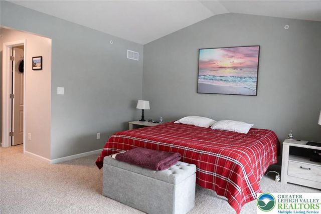 560 Gray Feather Way, Upper Macungie Twp, PA 18104