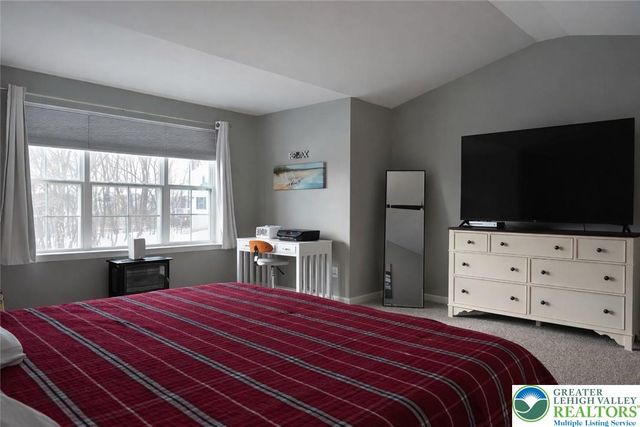 560 Gray Feather Way, Upper Macungie Twp, PA 18104