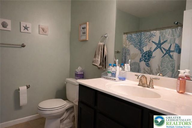 560 Gray Feather Way, Upper Macungie Twp, PA 18104